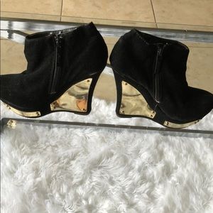 Black Ankle WEDGE BOOT